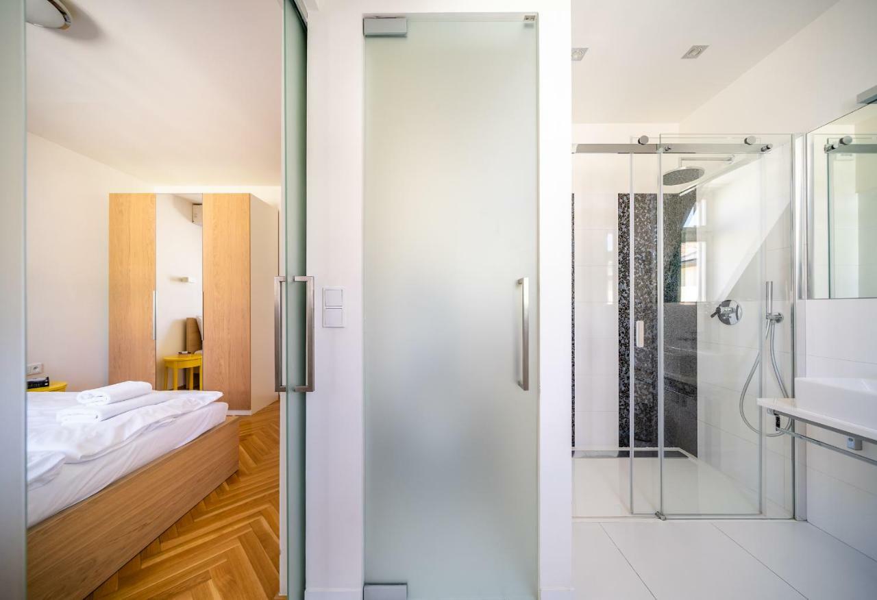 Luxurious Woodrow Wilson In Centre Apartment *
